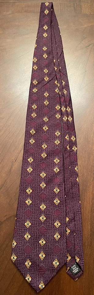 Bill Blass Black Label Purple 100% Silk Imported Fabric - Image 3 of 4