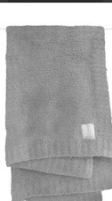 NEW Little Giraffe Plush Chenille Blanket Knit Silver Comfort/Soft 29  x 35  