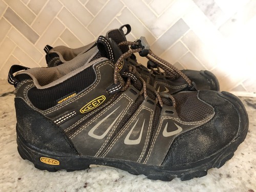 Keen Oakridge Waterproof Hiking Shoes 
