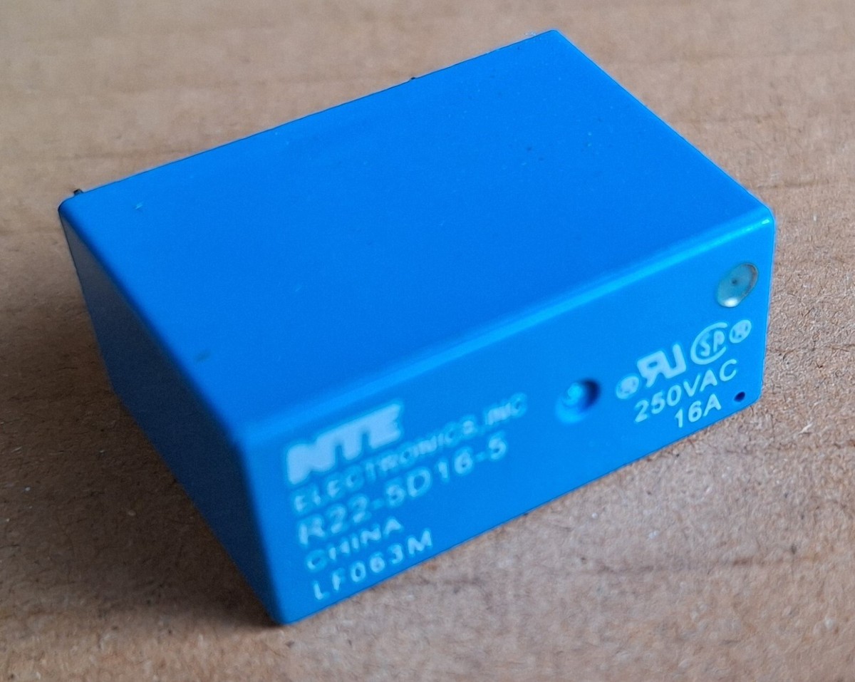 4 Relè NTE Electronics R22-5D16-5, SPDT 16A 5/6VDC, Foro Passante, Nuovi - Foto 2