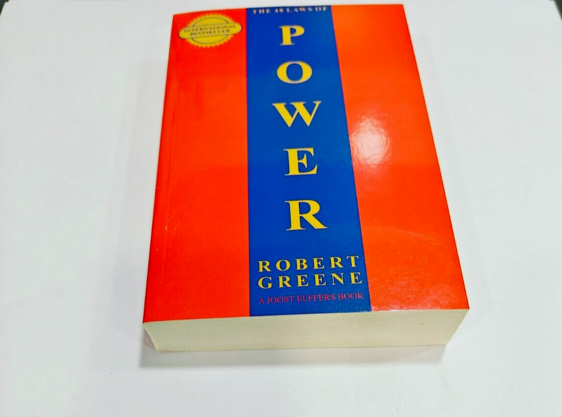 The 48 Laws of Power by Robert Greene ( Paperback ) ( USA stock