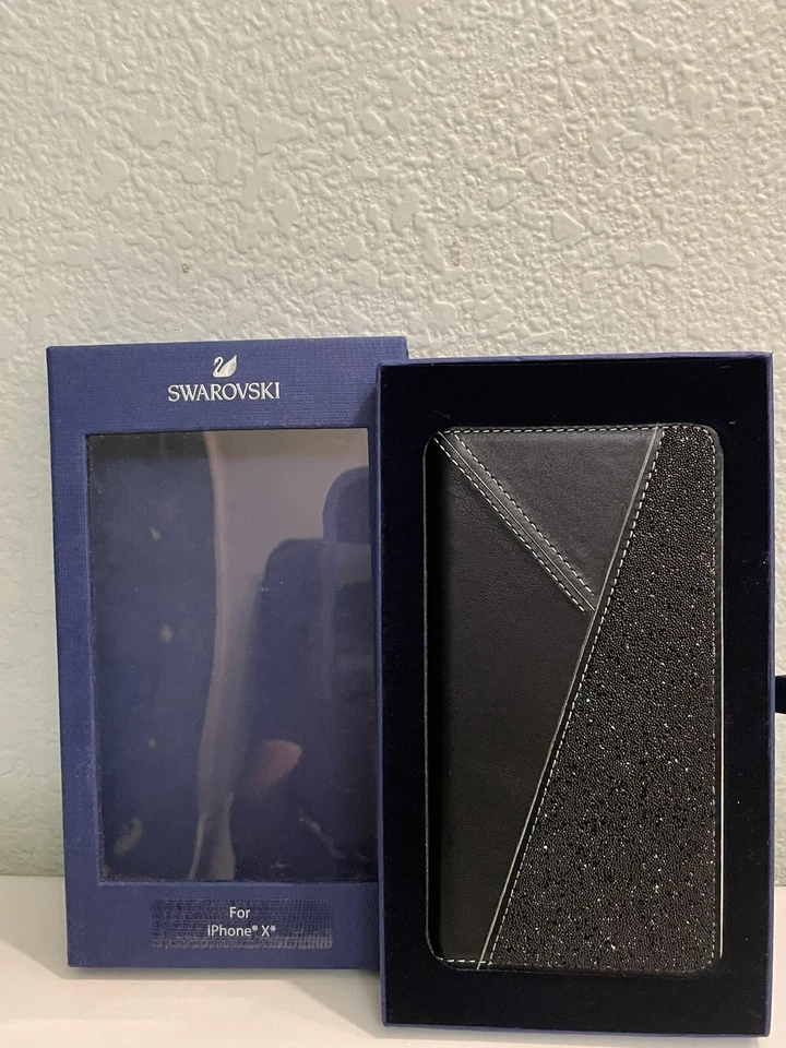 Funda Cartera Swarovski iPhone X con un bolsillo para tarjeta de crédito y espejo. Foto 2 de 4
