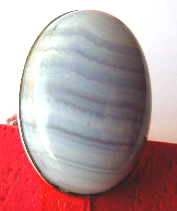 Bague en calcédoine bleue 28 cts et argent massif taille réglable