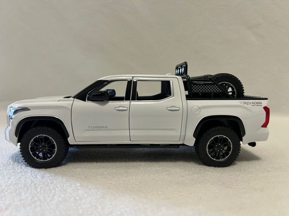 2023 Toyota Tundra TRD Off-Road 4×4 1:24 Scale Diecast Black | eBay