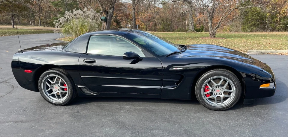 Chevrolet Corvette 2001  Foto 3 de 4