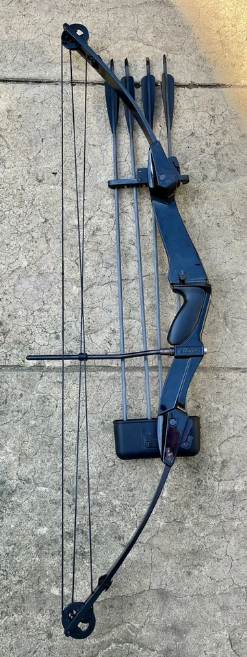 Hoyt Easton Pro Vantage LH 30” 65-80# Rest Arrows Quiver New String Rambo - Image 4 of 4