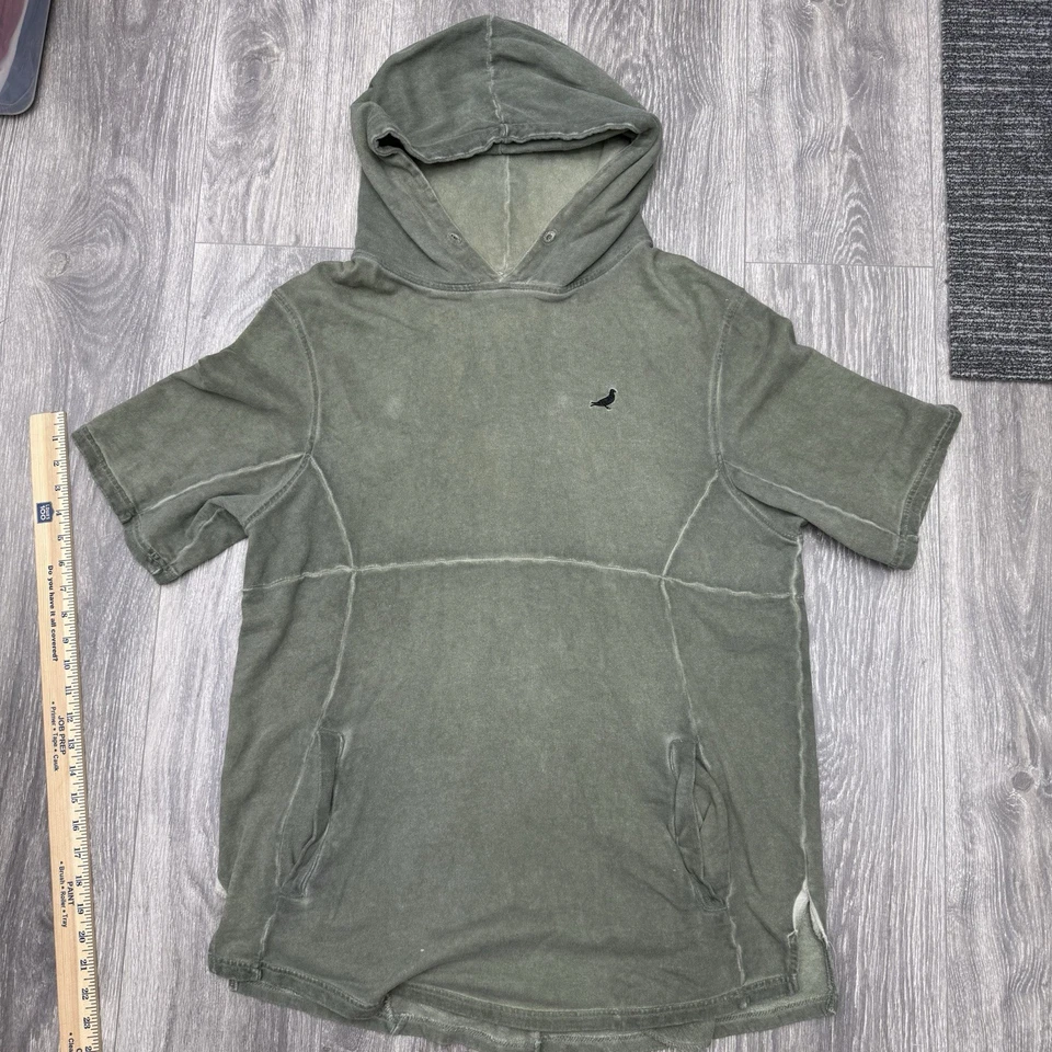 Pulôver com capuz Staple Pigeon manga curta bordado asteca masculino tamanho médio - Imagem 2 de 4