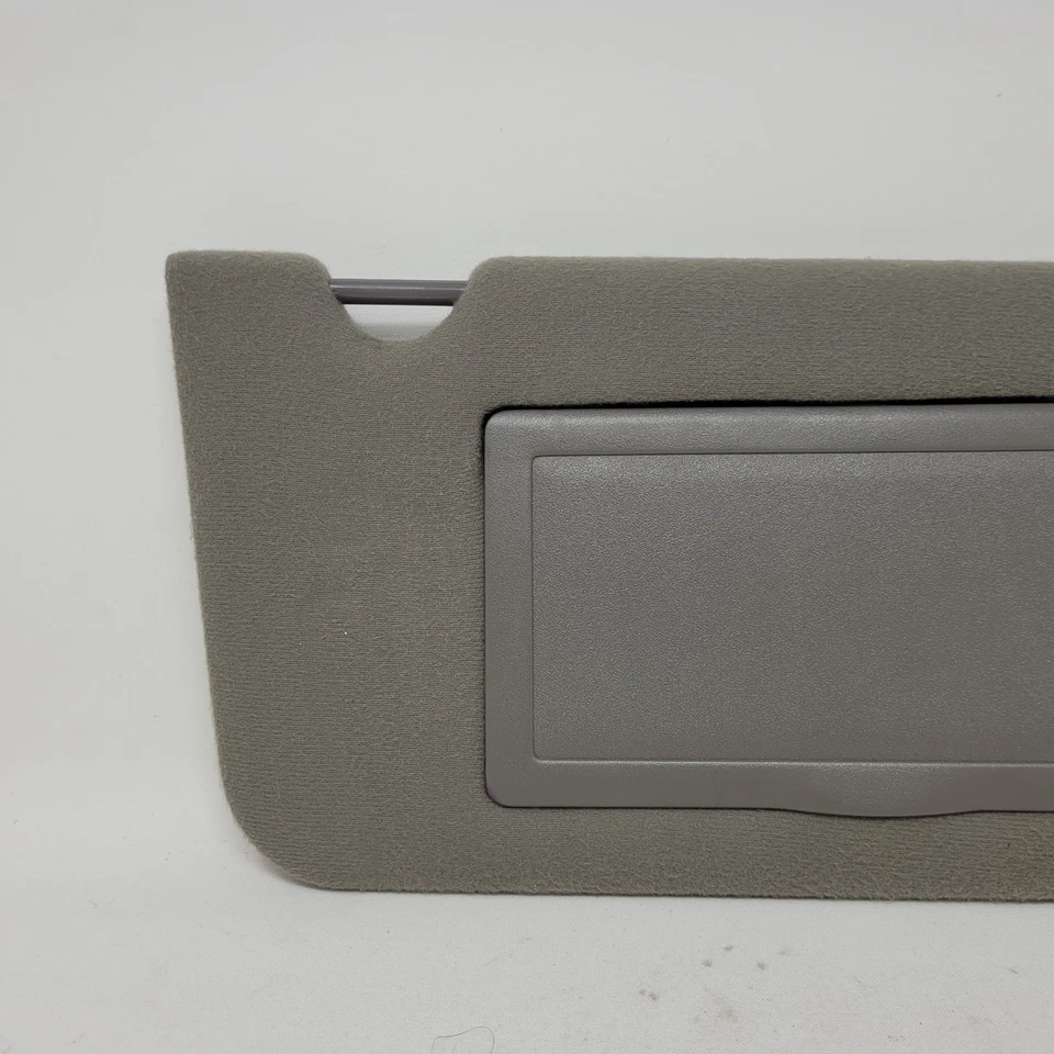 00-05 Chevrolet Impala pasajero lado derecho parasol gris Foto 2 de 4