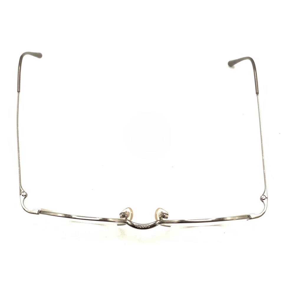 Chanel 2002 108 Monturas Metálicas Media Borde Gris Gunmetal 47-19 130 Italia Foto 4 de 4