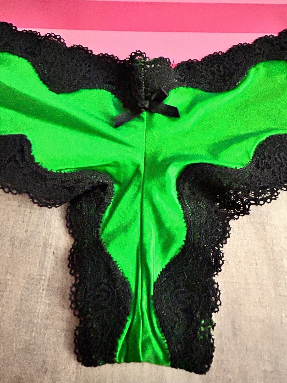 NWT VICTORIAS SECRET SEXY SILKY SATIN CHEEKY PANTY w LACE TRIM XS VTG