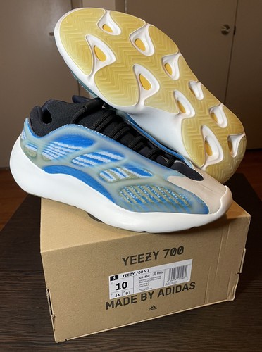 yeezy 700 cloud