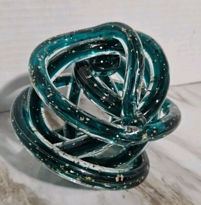 Green Teal Abstract Art Glass Knotted Rope Figure Sculpture Silver Flecks
