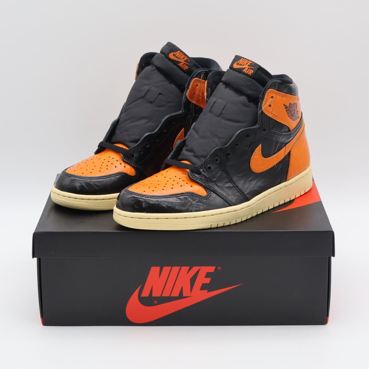 555088-028 Nike Air Jordan 1 Retro High OG Shattered 555088-028 Nike Air Jordan 1 Retro High OG Shattered