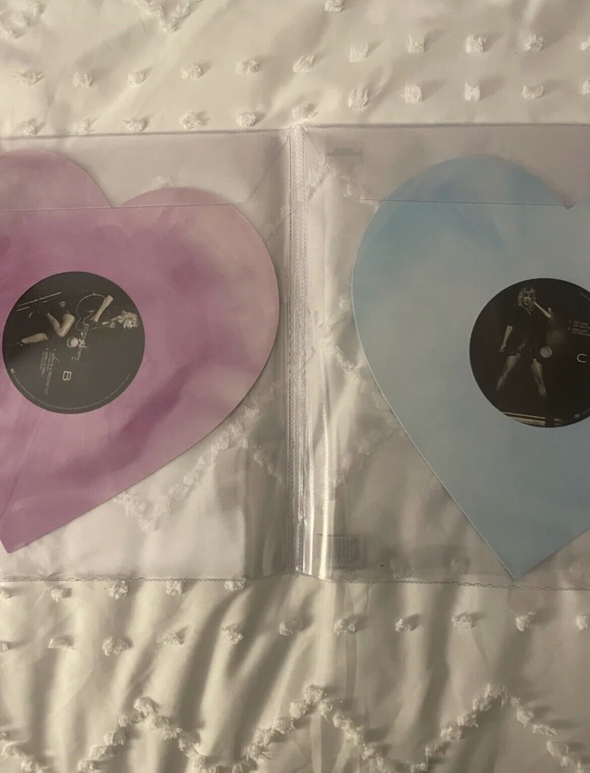 Taylor Swift - Lover (Live From Paris) - Heart Shaped Vinyl - Rare Sold Out  for Sale in Los Angeles, CA - OfferUp
