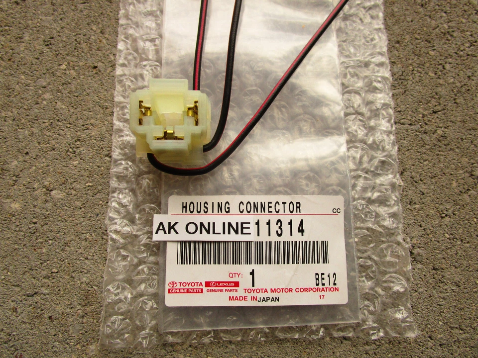 FITS: 06 - 18 TOYOTA YARIS HEADLIGHT PIGTAIL CONNECTOR OEM BRAND NEW - Image 2 of 4