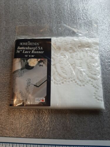 Lace table runner HomeTrends Decor 100% Poly Embroidered new in pack 36" X 15" - Afbeelding 1 van 5