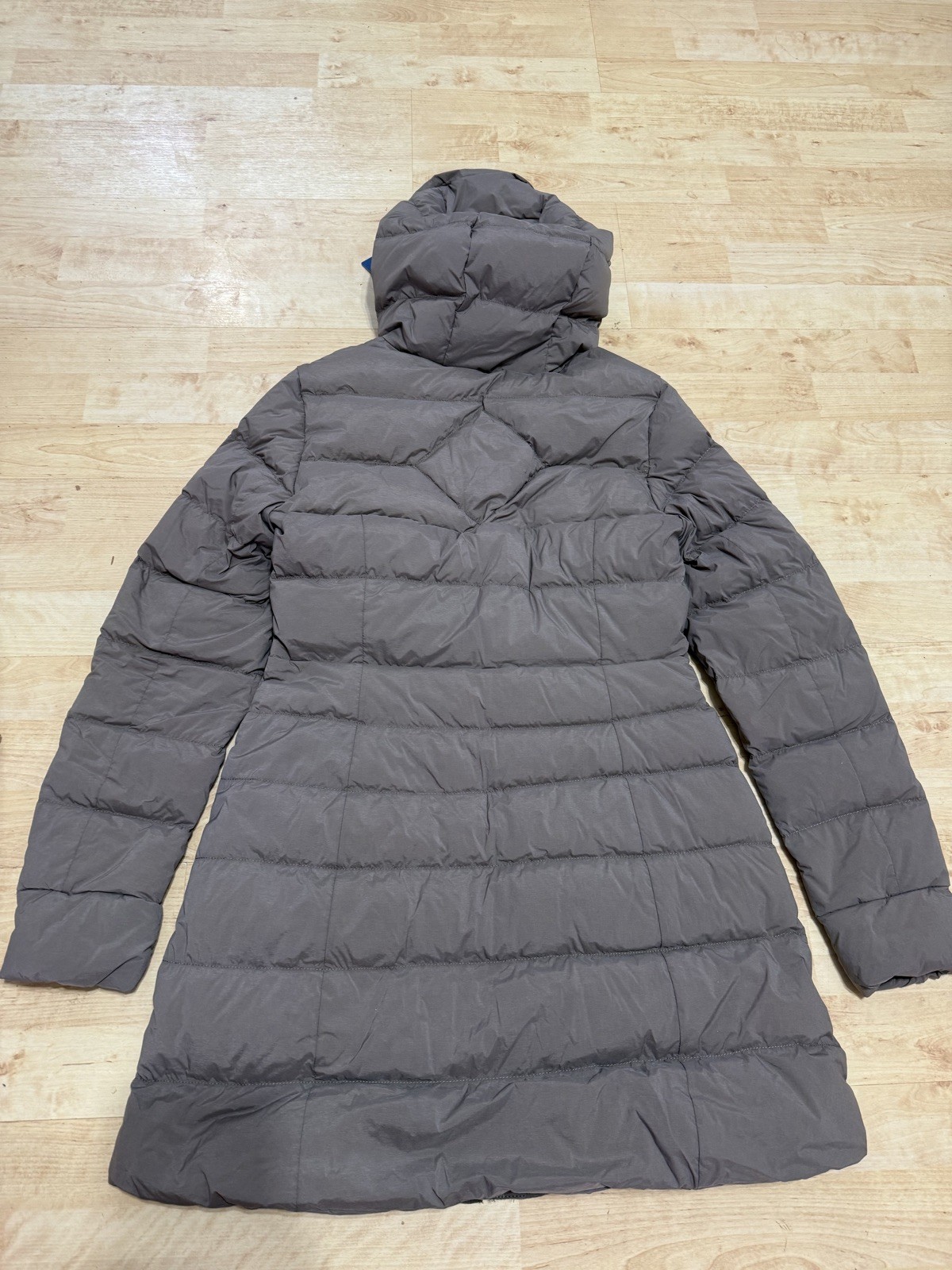 NWOT Canada Goose Clair Tonal Label 750 Fill Power Down Puffer Coat Size Medium thumbnail 2