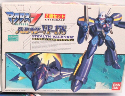 VF-17S Stealth Valkyrie Macross Robotech Modell Bausatz Figur 1:144 Bandai 1994