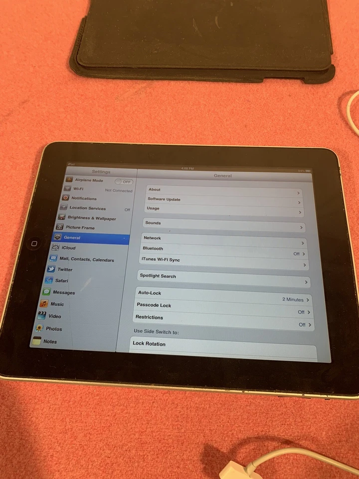 Apple iPad 1ª Generación 32 GB, Wi-Fi, 9.7 pulgadas A1219 ¡Funciona muy bien! Foto 4 de 4