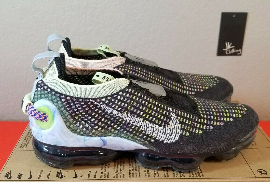 atomic pink vapormax