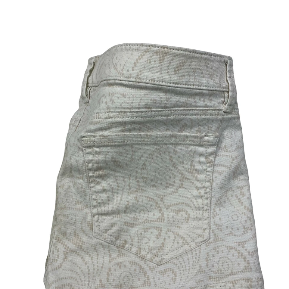 Ann Taylor LOFT 牛仔短裤 28/6 码低腰白色佩斯利印花牛仔布 — 第 3/4 张图片