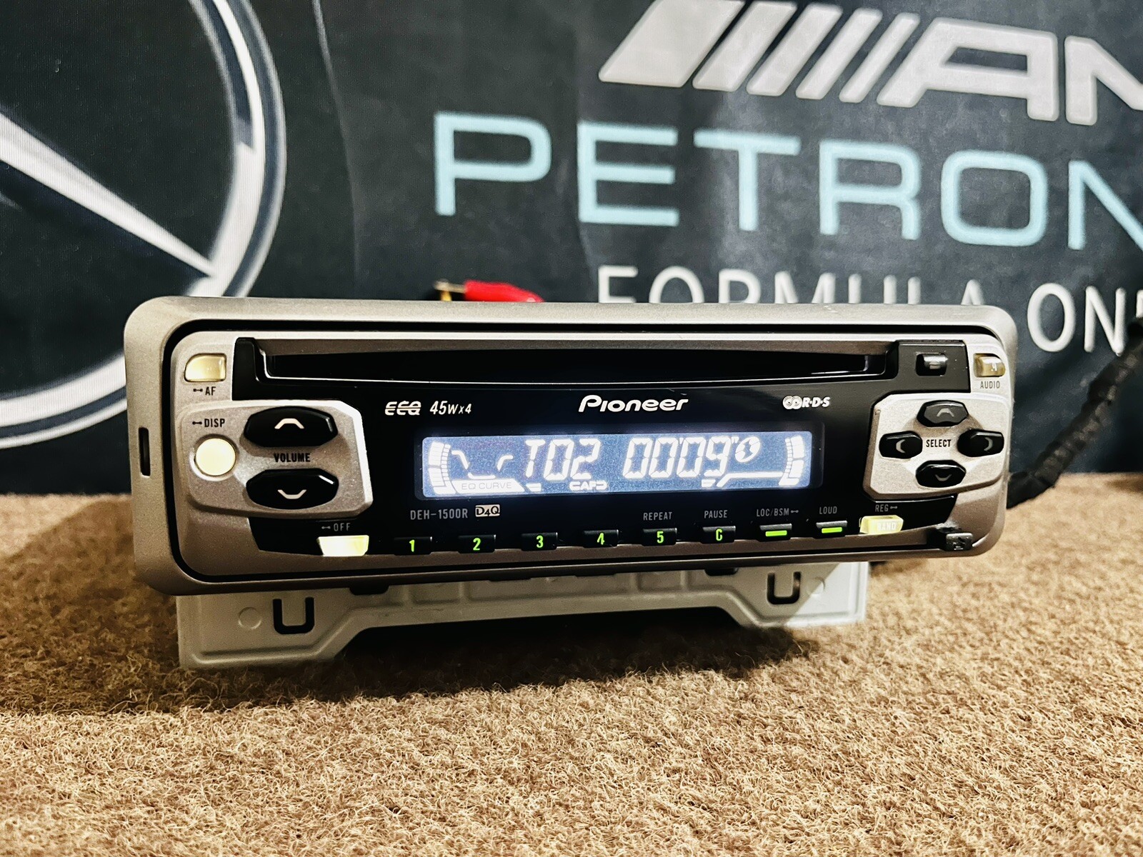 Pioneer DEH-1500R Car Radio CD Receiver RDS OldTimer | 1 DIN | Less ...
