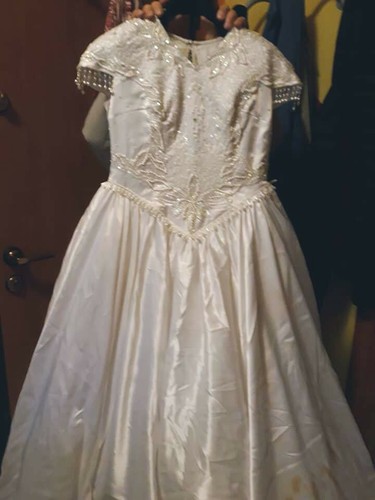 Abito da sposa pricipesco in pizzo e raso. Tg 44. Marca \