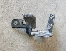 94 - 95 Mustang 302 5.0L Throttle Gas Accelerator Cable Bracket GT