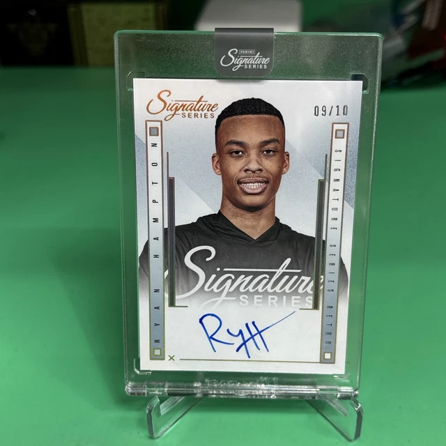 2025-26 Panini Signature Series Ryan Hampton Auto 9/10