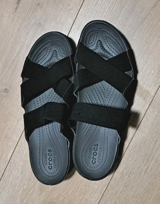 CROCS ICONIC COMFORT Sandalen,   Gr. 41/42 (W 10),  schwarz, sehr guter Zustand - Bild 1 von 4