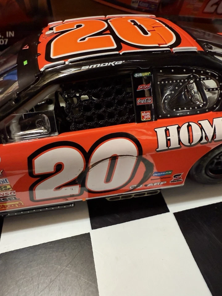 Tony Stewart #20 Home Depot Brickyard Indy Raced Win 2007 1/24 Diecast - Image 4 of 4