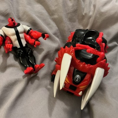 Fourarms Ben 10 Figure  With red triceratops rare