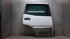 Porte arrière et accessoires Nissan TERRANO