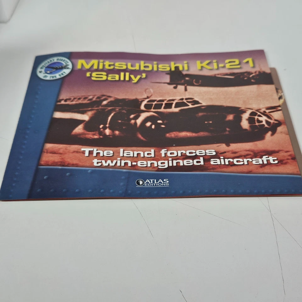 Caja de pines japonesa Mitsubishi Ki-21 Sally WW11 Aircraft Atlas Editions escala 1:144 Foto 4 de 4