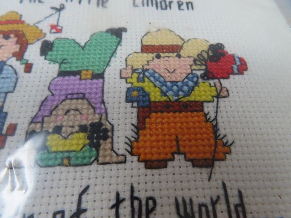 Dimensions 6610 JESUS LOVES THE LITTLE CHILDREN 7x8.5" cross stitch pattern 1991 - Image 3 of 4