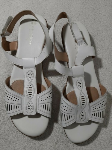 size 12w sandals
