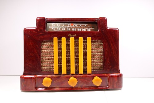 VINTAGE 1940s EXCELLENT ADDISON ART DECO OLD BRIGHT RED CATALIN BAKELITE RADIO