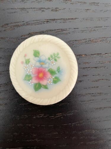 Vintage Avon porcelain brooch pin-round shield style floral spray-transfer  - Picture 1 of 2