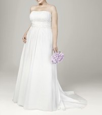 16w David's Bridal 9V9743 Wedding Dress Ivory