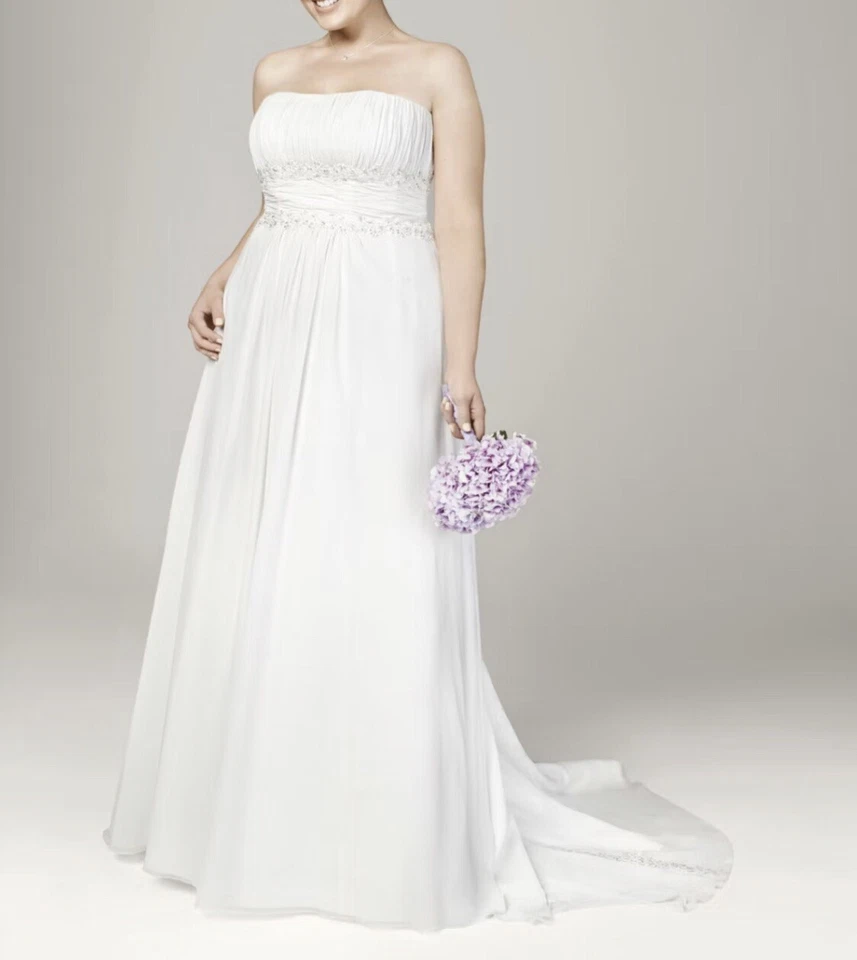 Vestido de novia 16w David's Bridal 9V9743 blanco Foto 4 de 4