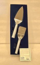 RADA CUTLERY S37 Serving Gift Set Serrated Cake/Pie Knife & Mini Server