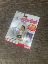 NEW 1997 Basic Fun  red sox MINI BOBBLE HEAD KEYCHAIN -Unopened-