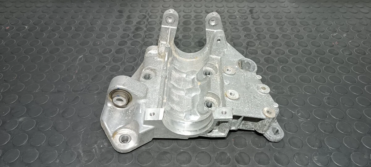 954384 Support Transmission For LAND ROVER RANGE ROVER EVOQUE 