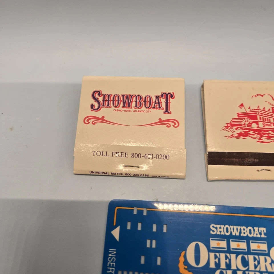SHOWBOAT CIRCUS CIRCUS MEMORABILIA • Vintage Atlantic City Casino Dice, Matches - Image 4 of 4