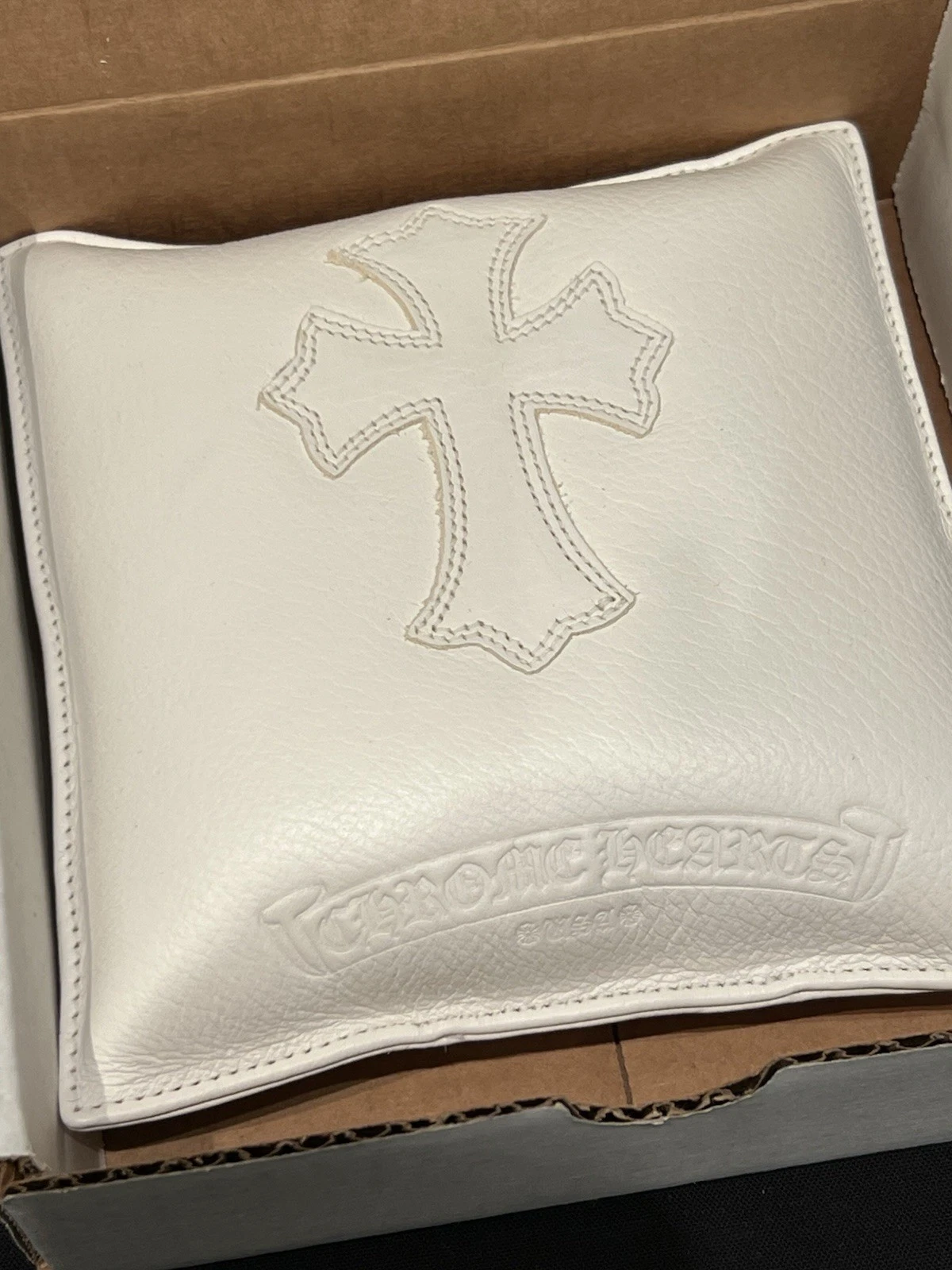 Chrome Hearts Pillow leather White NEW 🎉❤️ 100% authentic