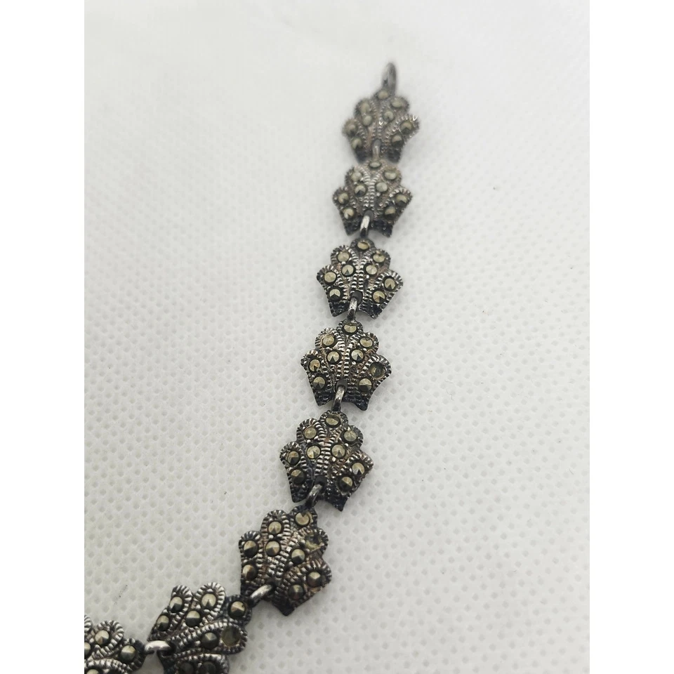 Brazalete de eslabones de plata de ley .925 con concha de almeja de marcasita "leer" 7" Foto 3 de 4