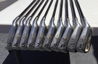 Men s RH-Top Flite  Tour Ti   3-9,PW,SW,LW  Golf Iron Set - Firm Graphite Shafts