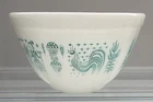 Vintage Pyrex 1.5 Quart Amish Butterprint Mixing Bowl #402 Turquoise/White USA