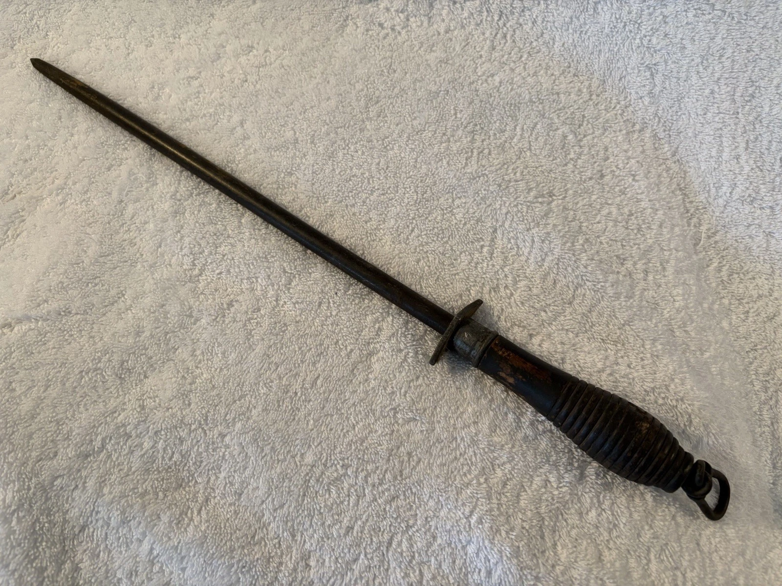Vintage Lee's Butcher Sharpening Steel 19” Long Knife Blade Honing Tool
Opens in a new window or tab