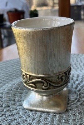 Croscill Bathroom Tumbler Cup , Cream/Gold